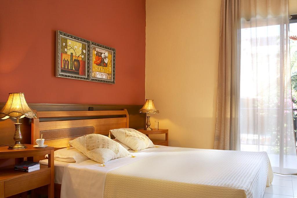 Pelli Hotel Pefkochori Luaran gambar
