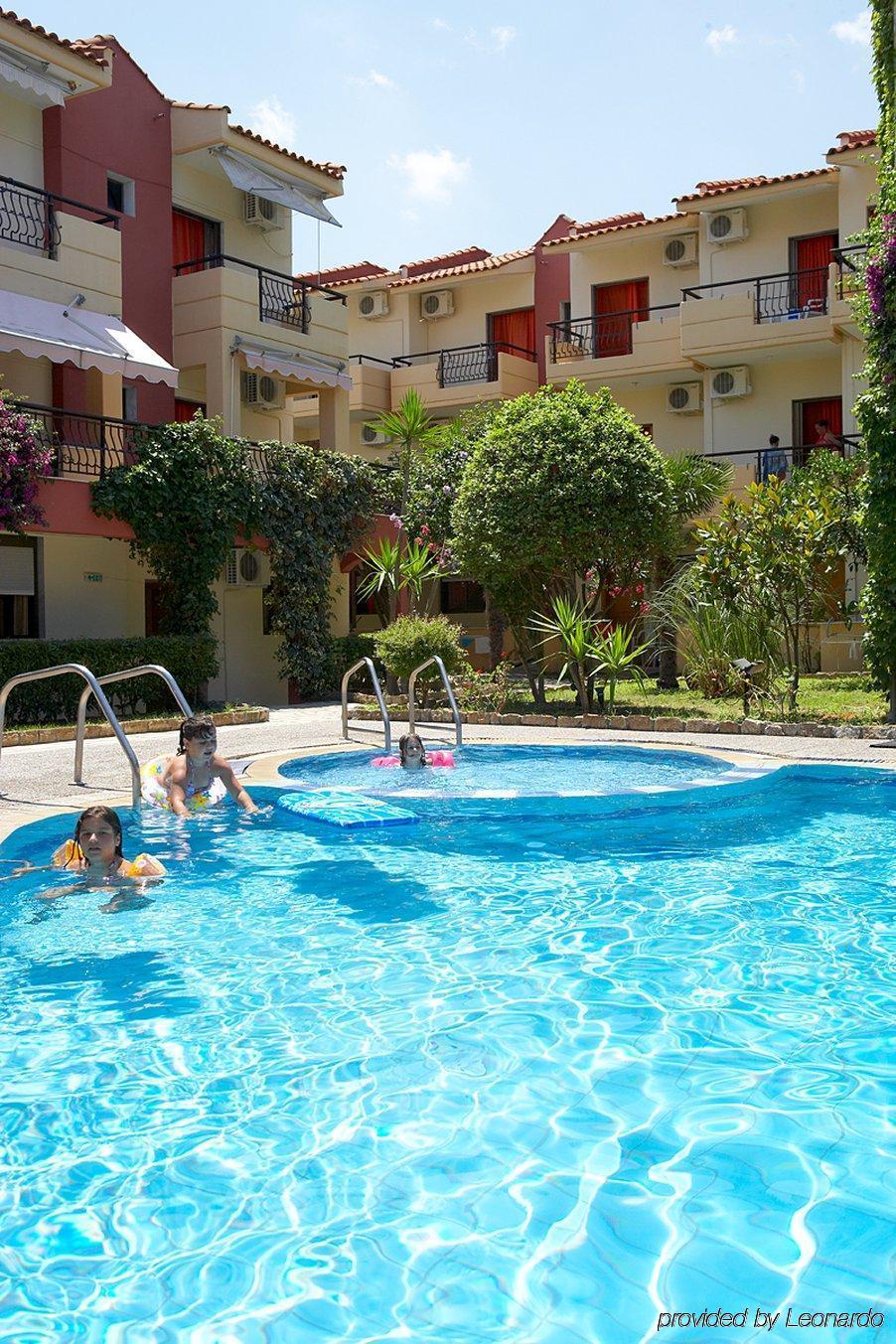 Pelli Hotel Pefkochori Kemudahan gambar