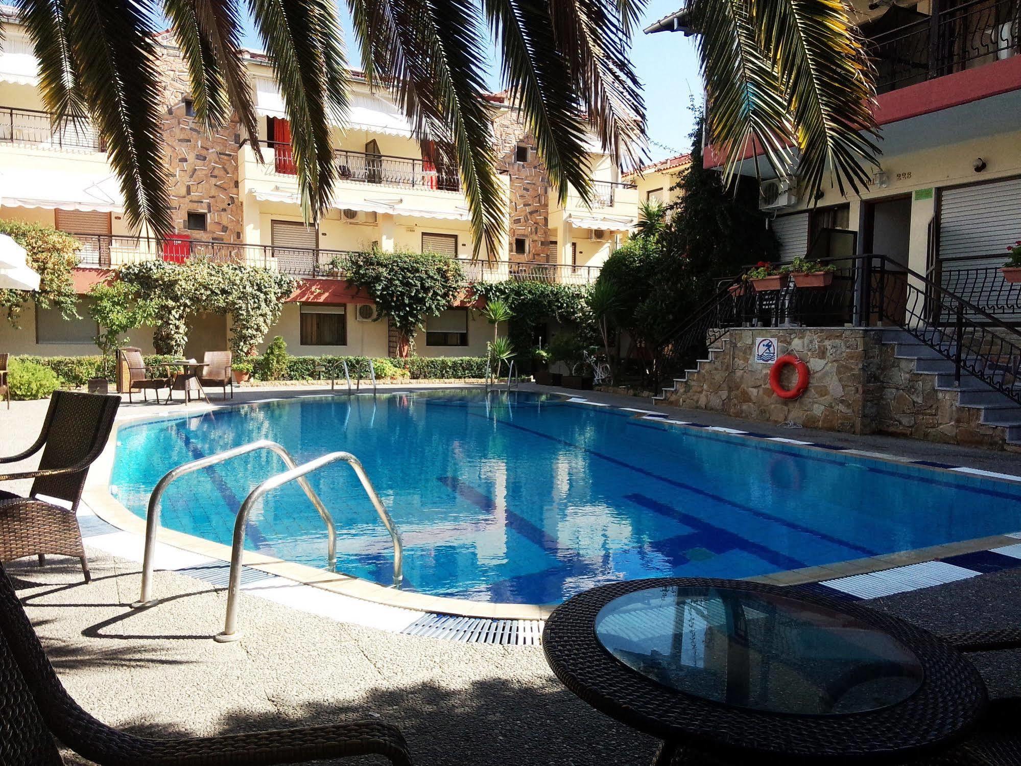 Pelli Hotel Pefkochori Luaran gambar